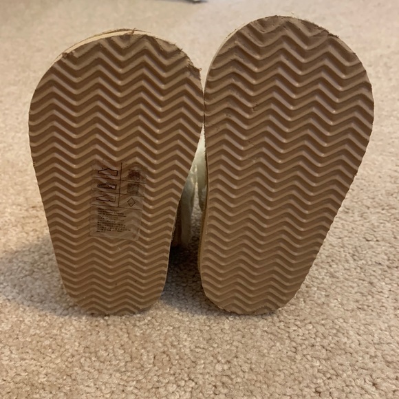 Warm soft toddler boots - Picture 7 of 7